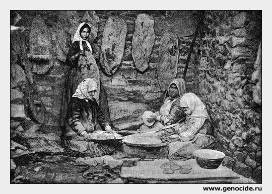 Армянки пекут чалаки (лепехи)